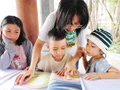 Kể chuyện lịch sử từ những trang sách.