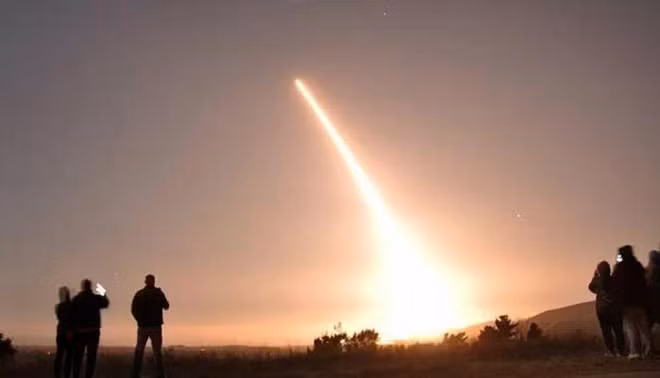 [Video] Mỹ tái khởi động tên lửa Minuteman III sau lệnh thử nghiệm hạt nhân