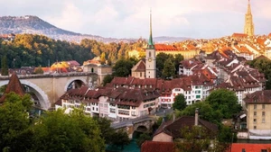 Một góc thành phố Bern của Thụy Sĩ. (Ảnh: SWITZERLAND TOUR)