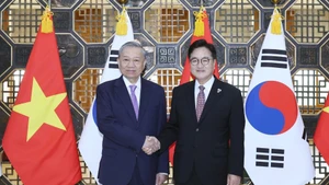 Tổng Bí thư Tô Lâm hội kiến Chủ tịch Quốc hội Hàn Quốc Woo Won Sik. (Ảnh: THỐNG NHẤT/TTXVN)