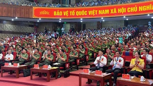 Hơn 1.200 đại biểu dự Ngày hội toàn dân bảo vệ an ninh Tổ quốc năm 2025 tại Trung tâm văn hóa Xứ Đông (phường Lê Thanh Nghị).