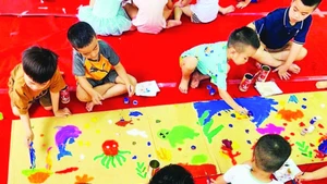 Trải nghiệm Ngày hội sắc màu ở Trường mầm non Lê Thanh Nghị