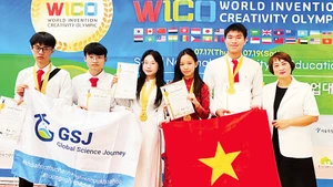 Nhóm học sinh giành Huy chương Vàng Olympic Phát minh và Sáng chế thế giới - WICO 2025.
