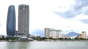 Năm tháng đầu năm 2025, bức tranh kinh tế Đà Nẵng tuy không bùng nổ nhưng mang nhiều gam màu tích cực. (Ảnh: ĐÌNH TĂNG)