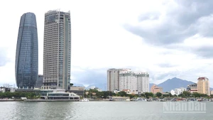 Thành phố Đà Nẵng đang khẩn trương hoàn tất điều chuyển các đơn vị, bộ phận chuyên môn thuộc cấp huyện trước ngày 1/7. (Ảnh: ĐÌNH TĂNG)