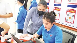 Tỉnh đoàn Nghệ An tổ chức tập huấn kỹ năng cho đội thanh niên tình nguyện hỗ trợ vận hành mô hình chính quyền địa phương hai cấp và cung cấp dịch vụ công trực tuyến tại cơ sở. (Nguồn: Tỉnh đoàn Nghệ An)