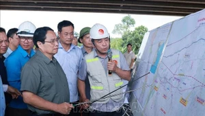 [Ảnh] Thủ tướng Phạm Minh Chính kiểm tra một số dự án trọng điểm tại Quảng Trị