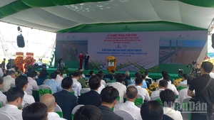 Quang cảnh lễ khởi công Nhà máy Nhiệt điện Ô Môn IV tại thành phố Cần Thơ.