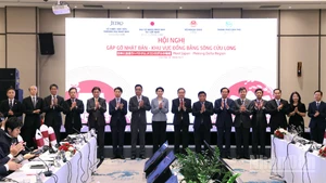 Chủ tịch Quốc hội Trần Thanh Mẫn tham dự Hội nghị gặp gỡ Nhật Bản - Khu vực Đồng bằng sông Cửu Long.