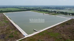 Hồ chứa nước ngọt tại xã Vĩnh Tường, huyện Vị Thủy, tỉnh Hậu Giang.