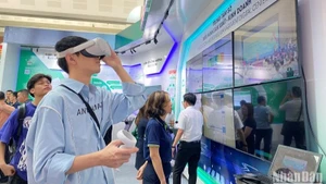 Hoạt động đổi mới sáng tạo và chuyển đổi số đang diễn ra mạnh mẽ trong cộng đồng doanh nghiệp.