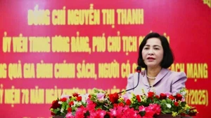 Phó Chủ tịch Quốc hội Nguyễn Thị Thanh phát biểu. 