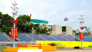 [Ảnh] Thủ đô Hà Nội gấp rút hoàn tất công tác chuẩn bị cho dịp kỷ niệm 80 năm Quốc khánh