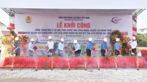 Nghi thức khởi công công trình nhà ở xã hội công đoàn.