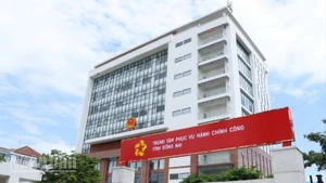 Tòa nhà Trụ sở Ủy ban nhân dân thành phố Biên Hòa (cũ) được sắp xếp làm Trung tâm Phục vụ hành chính công tỉnh Đồng Nai và một số đơn vị.