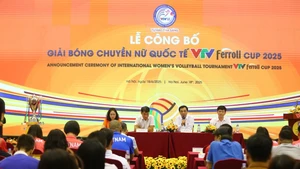 Ban tổ chức họp báo tại Hà Nội