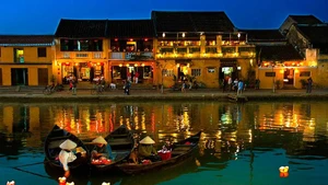 Du khách đến Hội An có cơ hội trải nghiệm nhiều hoạt động văn hoá đậm sắc màu truyền thống.