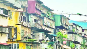 Hà Nội còn nhiều khu chung cư cũ đang trong quá trình quy hoạch để cải tạo, xây mới.