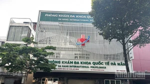 Phòng khám đa khoa quốc tế Đà Nẵng thuộc Công ty Cổ phần Bệnh viện đa khoa quốc tế Đà Nẵng bị phạt gần 150 triệu đồng vì loạt sai phạm. (Ảnh: ANH ĐÀO)