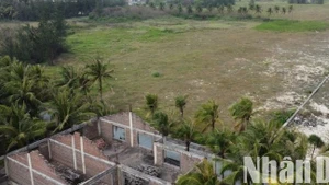 Hiện trạng Dự án Khu du lịch ven biển Hòn Ngọc Á Châu. (Ảnh: ANH ĐÀO)