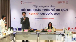 Quang cảnh buổi họp báo ngày 25/6. (Ảnh: ANH ĐÀO)