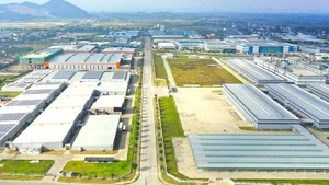 Cụm công nghiệp Đô Lăng II thu hút các doanh nghiệp làm vệ tinh cho các tập đoàn, doanh nghiệp lớn đầu tư tại Khu Kinh tế Đông Nam. (Ảnh: THU HUYỀN)