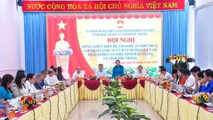 Phó Bí thư Thường trực Tỉnh ủy Sóc Trăng Hồ Thị Cẩm Đào phát biểu tại hội nghị.