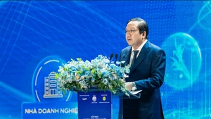 Ông Nguyễn Minh Lâm, Phó Chủ tịch Ủy ban nhân dân tỉnh Tây Ninh phát biểu tại hội nghị.