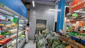 Từ tháng 10/2025, đồ nhựa dùng một lần sẽ không còn xuất hiện tại các siêu thị, nhà hàng, khách sạn trong Vành đai 1 thành phố Hà Nội.