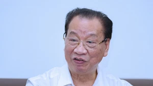 GS,TS Phùng Hữu Phú, nguyên Phó Chủ tịch Thường trực Hội đồng Lý luận Trung ương