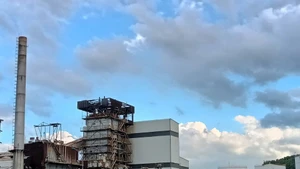 Một góc Nhà máy Nhiên liệu sinh học Bio - Ethanol Dung Quất.