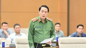 Đề xuất thu thập thông tin sinh trắc học của phạm nhân như ADN, vân tay, mống mắt