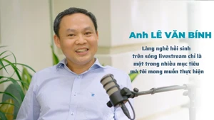 Anh Lê Văn Bính - Bí thư Đảng ủy, Chủ tịch HĐND xã Phượng Dực, thành phố Hà Nội