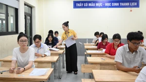 [Ảnh] Hơn 1,1 triệu thí sinh cả nước bước vào Kỳ thi tốt nghiệp THPT năm 2025