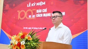 Đồng chí Lê Quốc Minh, Ủy viên Trung ương Đảng, Tổng Biên tập Báo Nhân Dân, Phó Trưởng Ban Tuyên giáo và Dân vận Trung ương, Chủ tịch Hội Nhà báo Việt Nam phát biểu tại lễ kỷ niệm.