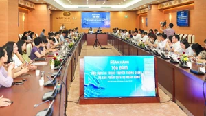 Toàn cảnh tọa đàm.