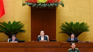 Đại tướng Phan Văn Giang, Bộ trưởng Quốc phòng phát biểu giải trình, làm rõ một số vấn đề đại biểu Quốc hội nêu. (Ảnh DUY LINH)