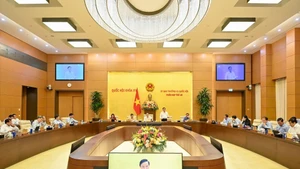 Phiên họp Ủy ban Thường vụ Quốc hội ngày 4/6. (Ảnh DUY LINH)