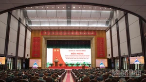 Quang cảnh hội nghị của Quân ủy Trung ương tổng kết 10 năm thực hiện Chỉ thị số 05-CT/TW. 