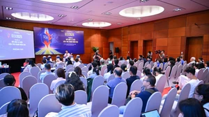 (Ảnh minh họa: Phiên thảo luận về dữ liệu cho báo chí tại Diễn đàn báo chí toàn quốc 2025)