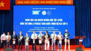 Khóa đào tạo “Người hướng dẫn tập luyện môn thể hình và fitness - Trình độ Huấn luyện viên cấp II”.