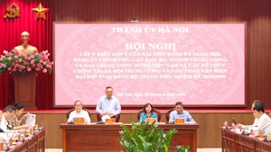 Quang cảnh hội nghị của Thành ủy Hà Nội chiều 6/8.
