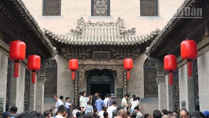 Phòng hôn lễ trong Kiều Gia Đại Viện - một biệt phủ thời phong kiến hiện là điểm du lịch nổi tiếng của tỉnh Sơn Tây.