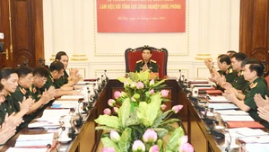 Quang cảnh buổi làm việc.