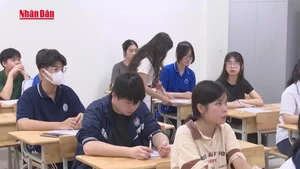 [Video] Hà Nội công bố ngoại ngữ là môn thi thứ ba vào lớp 10