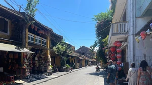 Dự báo nắng nóng gay gắt diễn ra nhiều nơi trên cả nước. (Ảnh Đ.T)