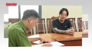 [Video] Triệt phá đường dây cho vay lãi nặng theo hình thức "tiền góp, tiền đứng"