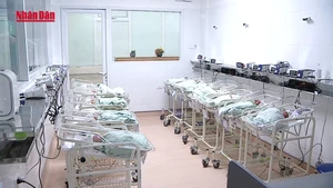 [Video] Đề xuất có thể phạt 100 triệu đồng nếu chọn giới tính thai nhi