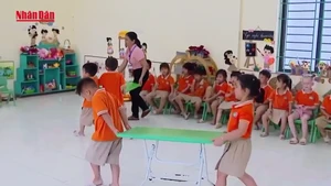 [Video] Bước tiến mới trong phổ cập giáo dục mầm non