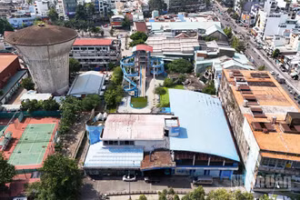 Công viên nước Đại Thế Giới được khai thác vào năm 1999, có diện tích khoảng 4.000m², từng được xem là một trong những điểm vui chơi dưới nước hiện đại bậc nhất Thành phố Hồ Chí Minh thời bấy giờ.